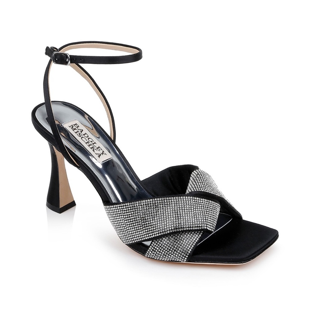 NWT Badgley Mischka Brinlee Straps Women’s Studded Satin Sandals Black & Silver